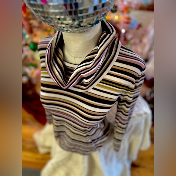 CASLON STRIPED VINTAGE VIBE TURTLENECK - Picture 3 of 7